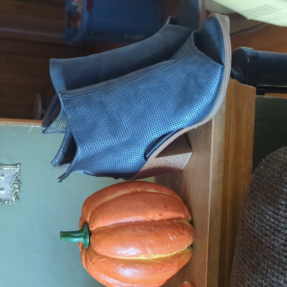 Women's boots